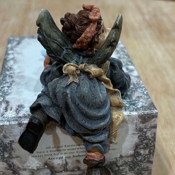 Vintage 1996 Boyds Bears Wee Folkstone Immaculata T. Faerieburg Figurine - Picture 4 of 5